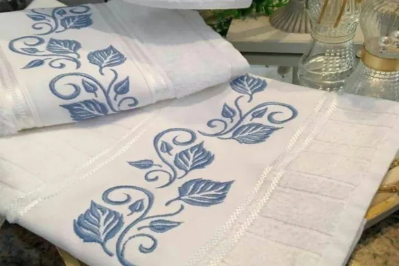 Leaves free machine embroidery design for towel borders